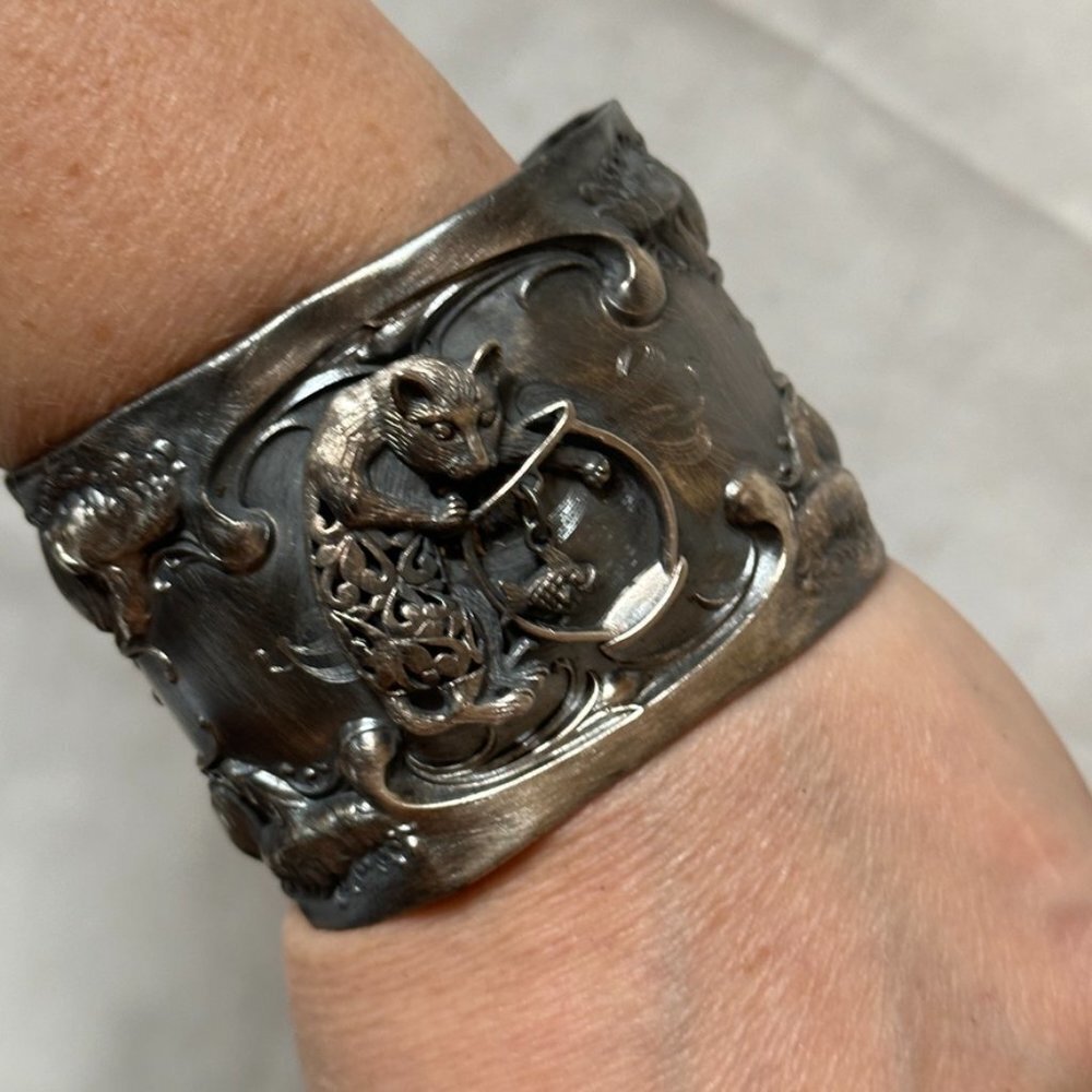 Jezlaine Cat Sterling Silver 925 Cuff Bracelet Victorian Floral Wallace Fish - Picture 3 of 7